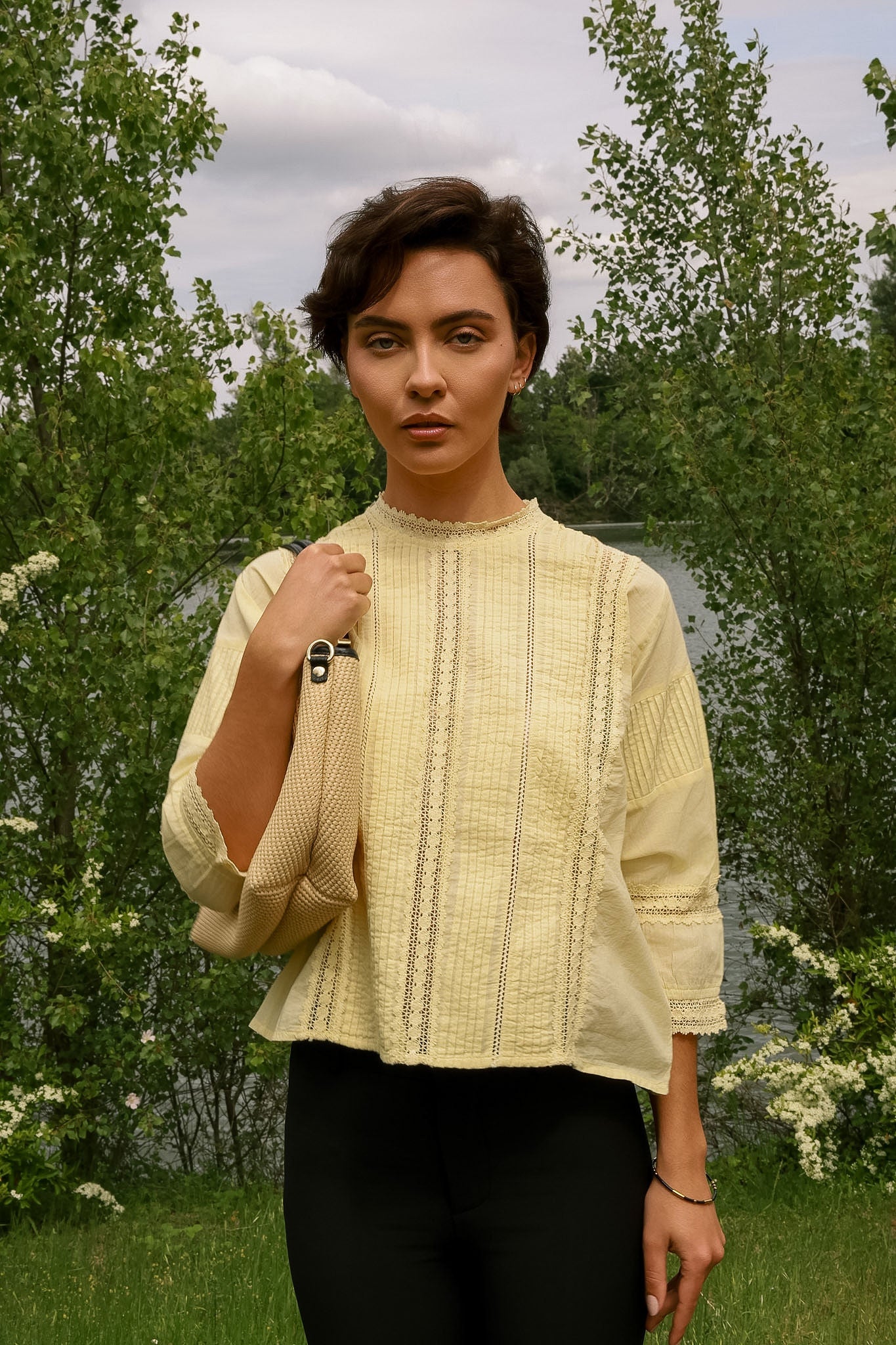 Blouse Emma butter yellow