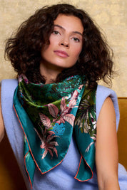 Maxi Foulard Soie Temple oublié vert