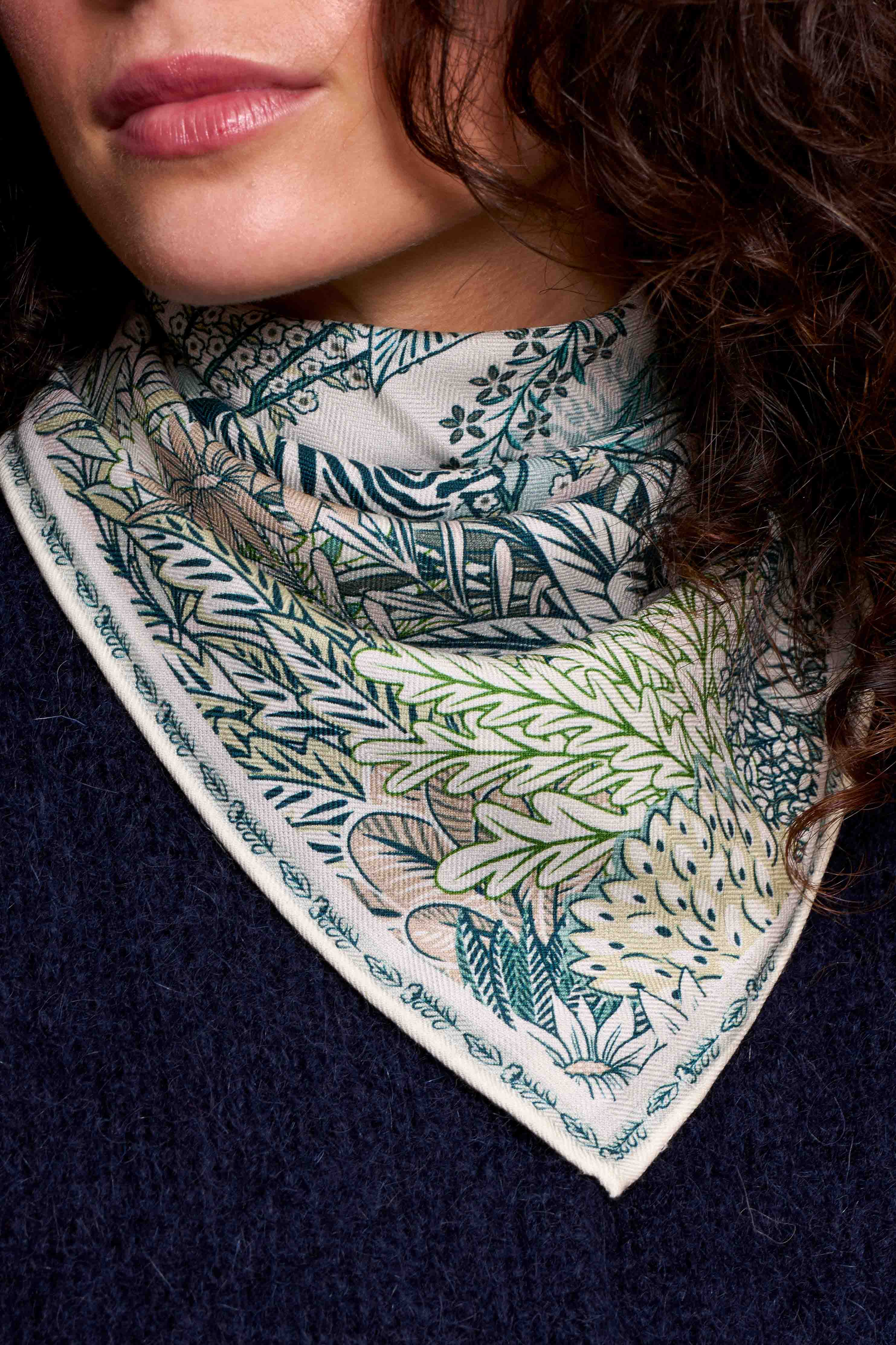 Adeona scarf
