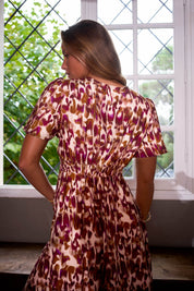 Robe Sofia Leo Painting