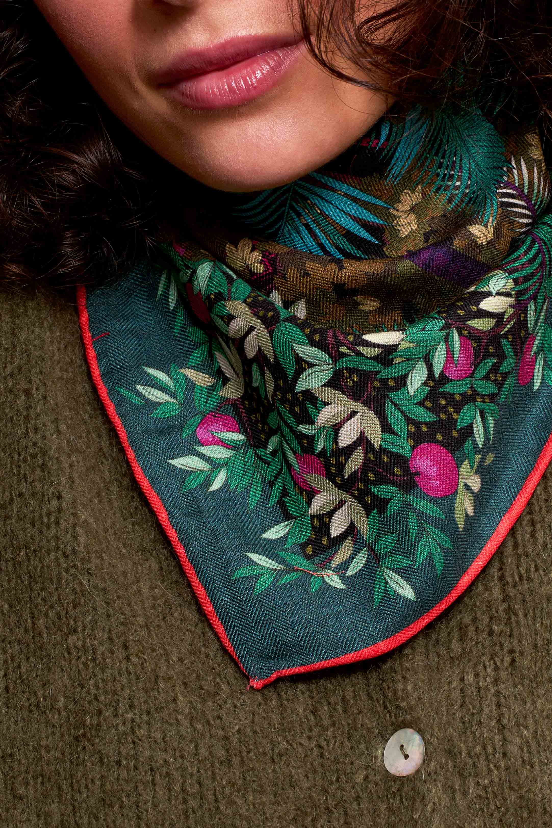 Blue Tropical Fountain Scarf