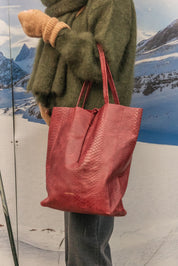 Crocodile-effect leather bag