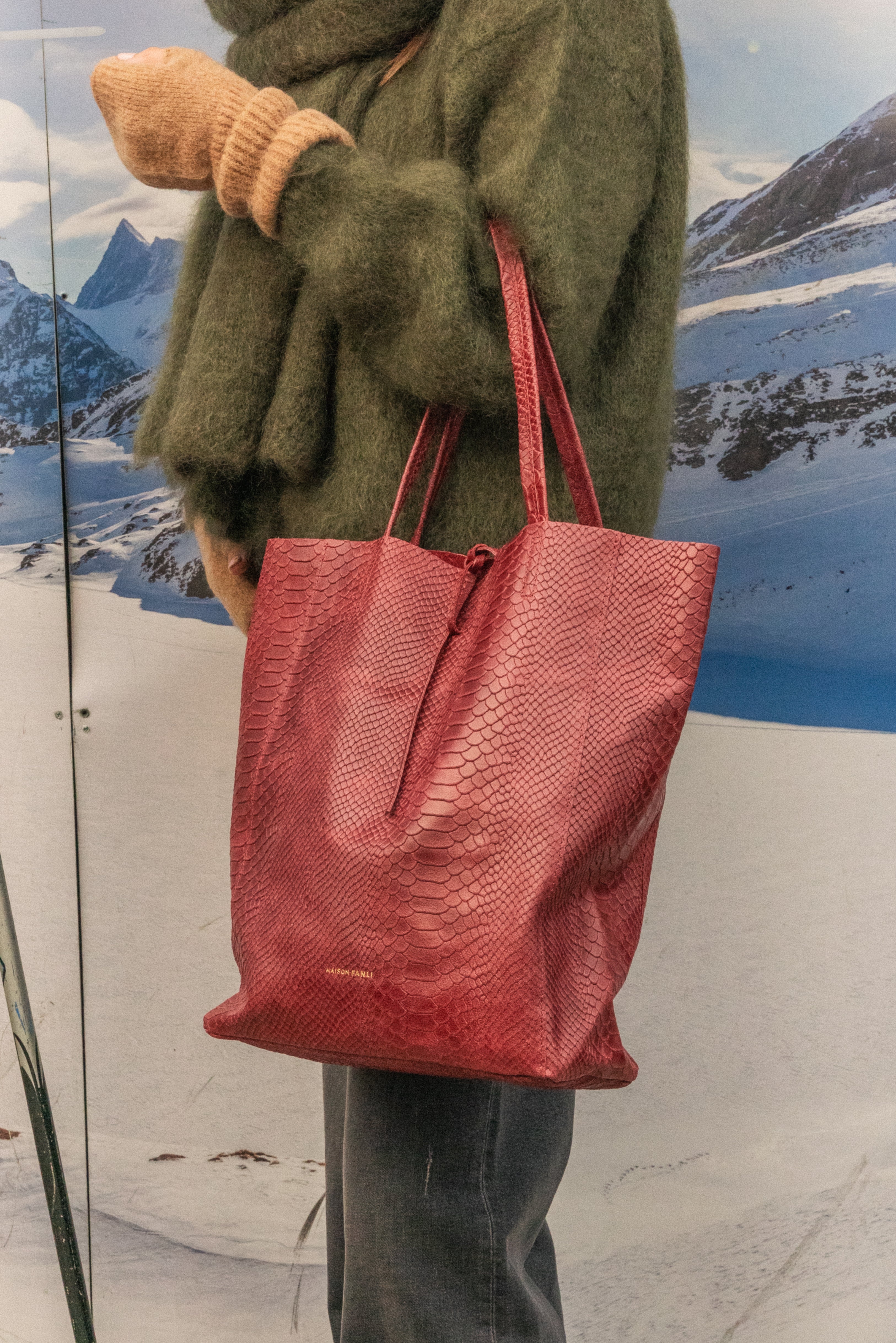 Crocodile-effect leather bag